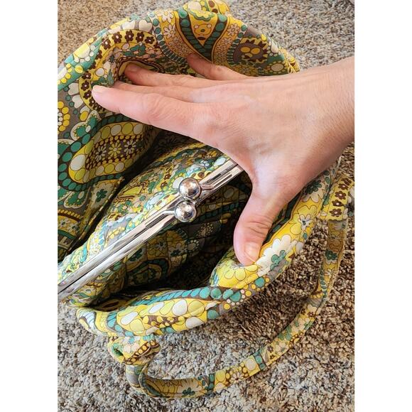 Vera Bradley Eloise Lemon Parfait Kiss Lock Shoulder Hand Bag Quilted Used Good - Picture 4 of 8